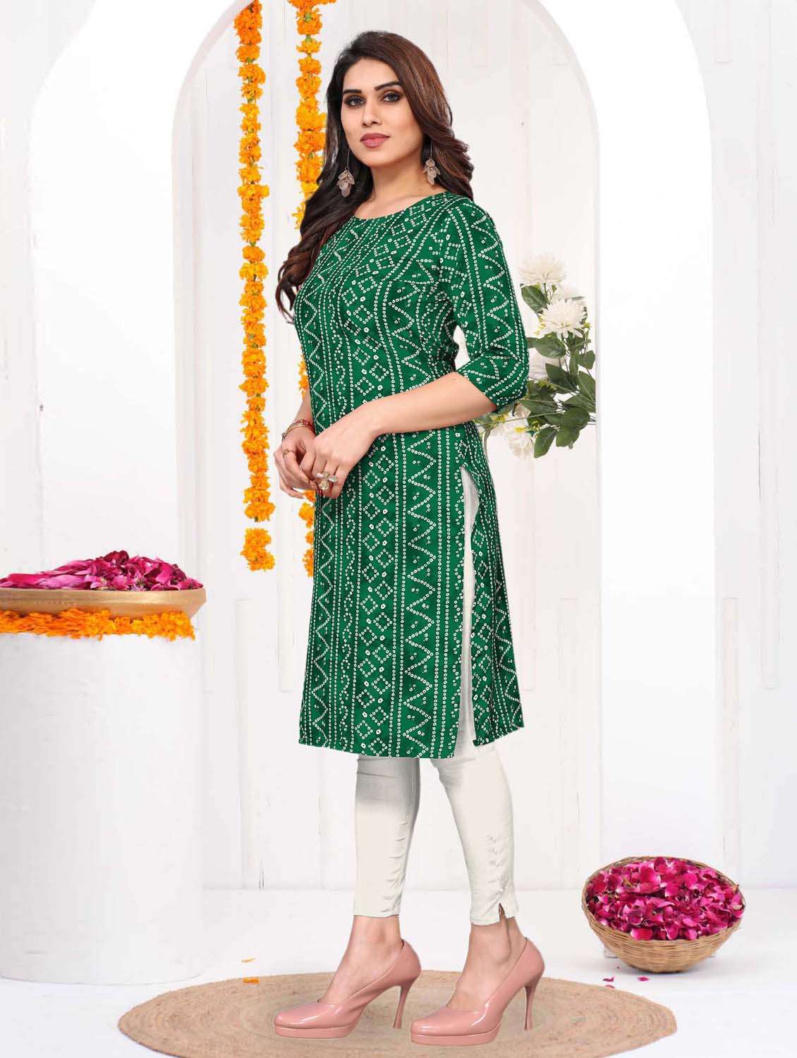 women printed three quarter sleeve straight kurta - 21965931 -  Standard Image - 1