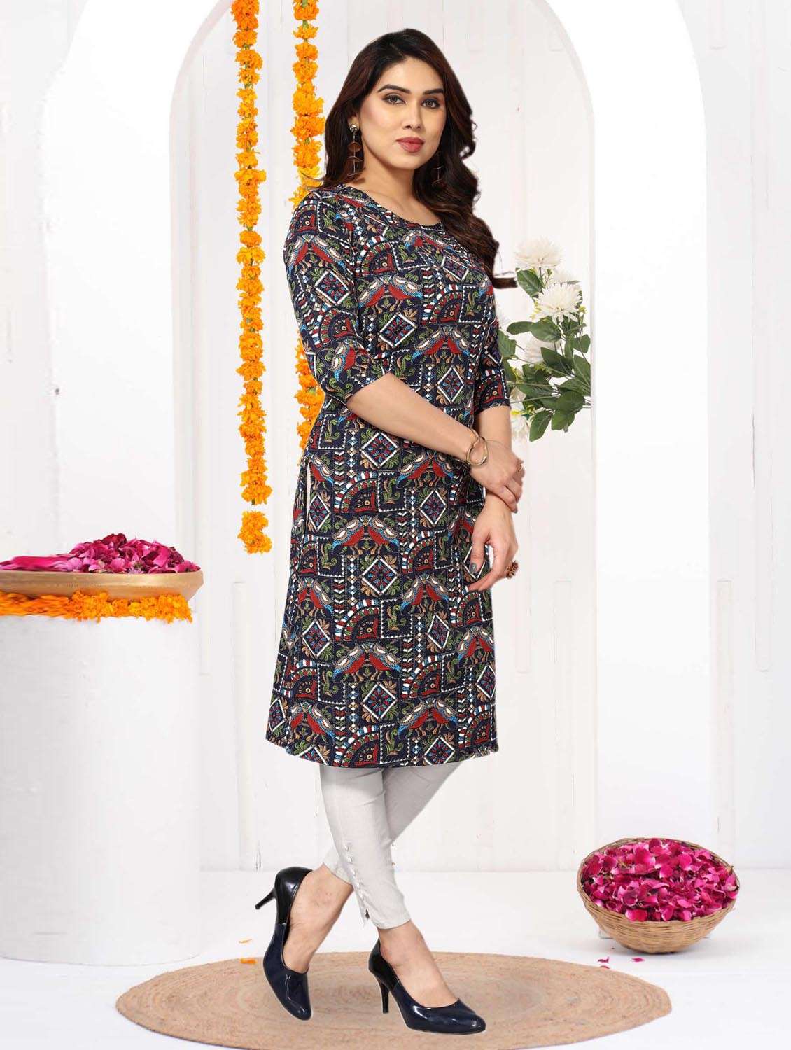 women printed three quarter sleeve straight kurta - 21965935 -  Standard Image - 1