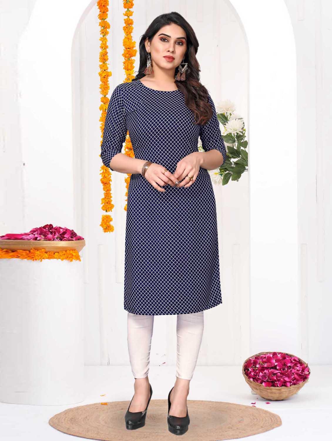 women checkered three quarter sleeve straight kurta - 21965963 -  Zoom Image - 0