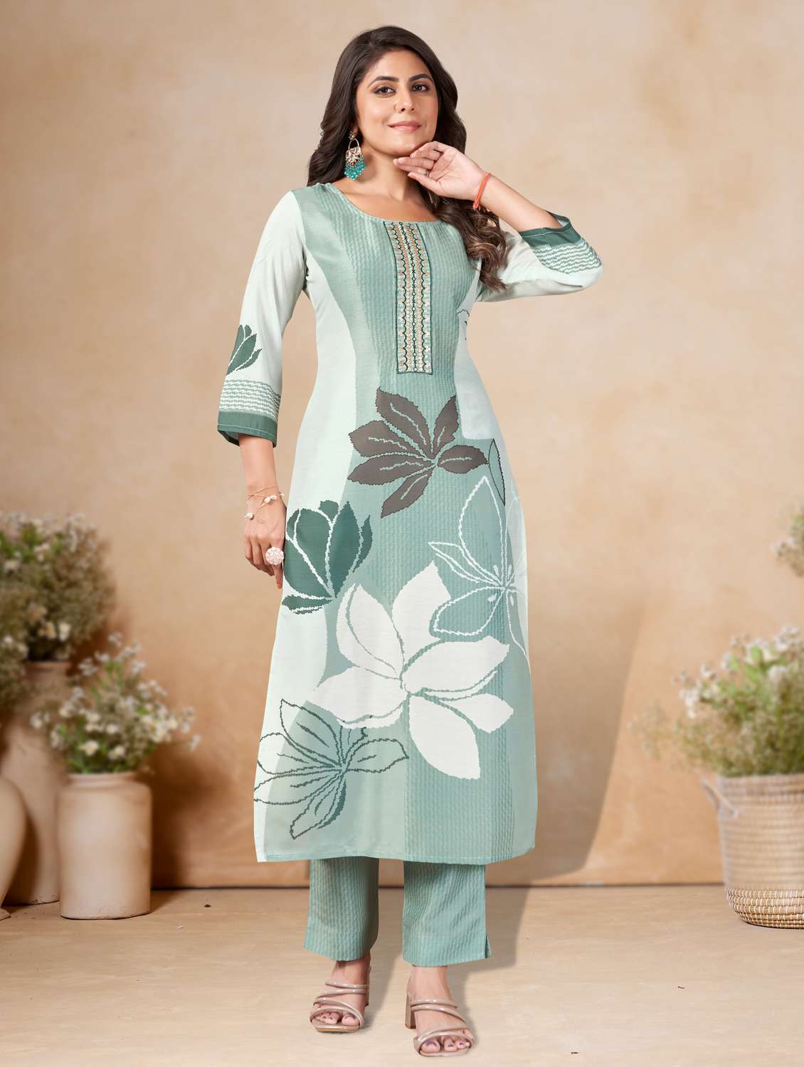 women three quarter sleeve kurta pant set