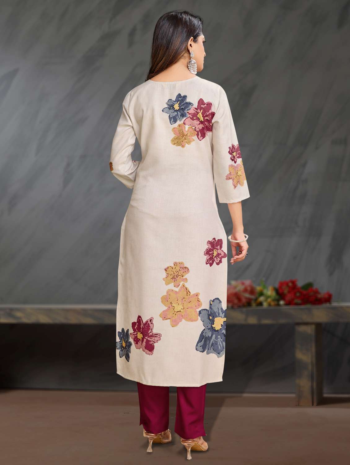 women three quarter sleeve kurta pant set - 21966057 -  Standard Image - 4