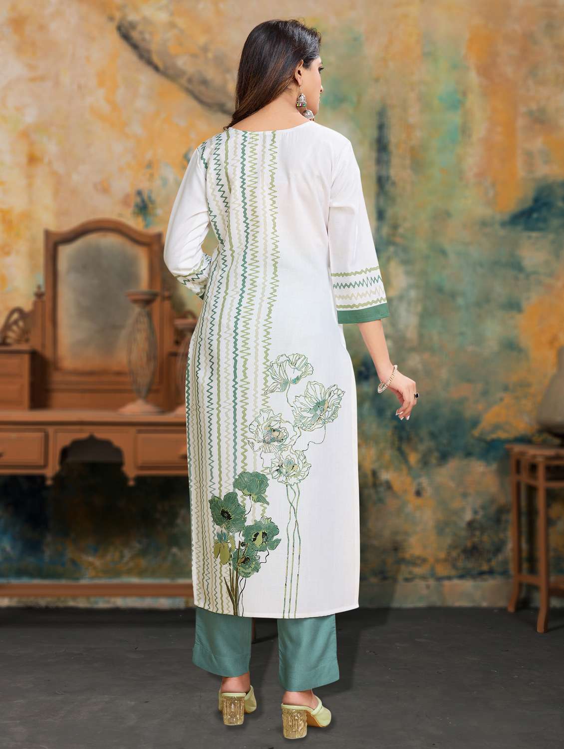 women three quarter sleeve kurta pant set - 21966062 -  Standard Image - 4