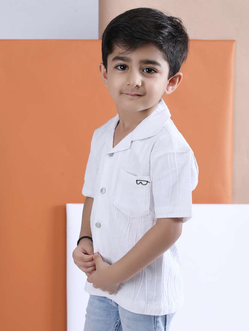 white cotton textured fabric shirt collar shirt - 21966103 -  Standard Image - 1