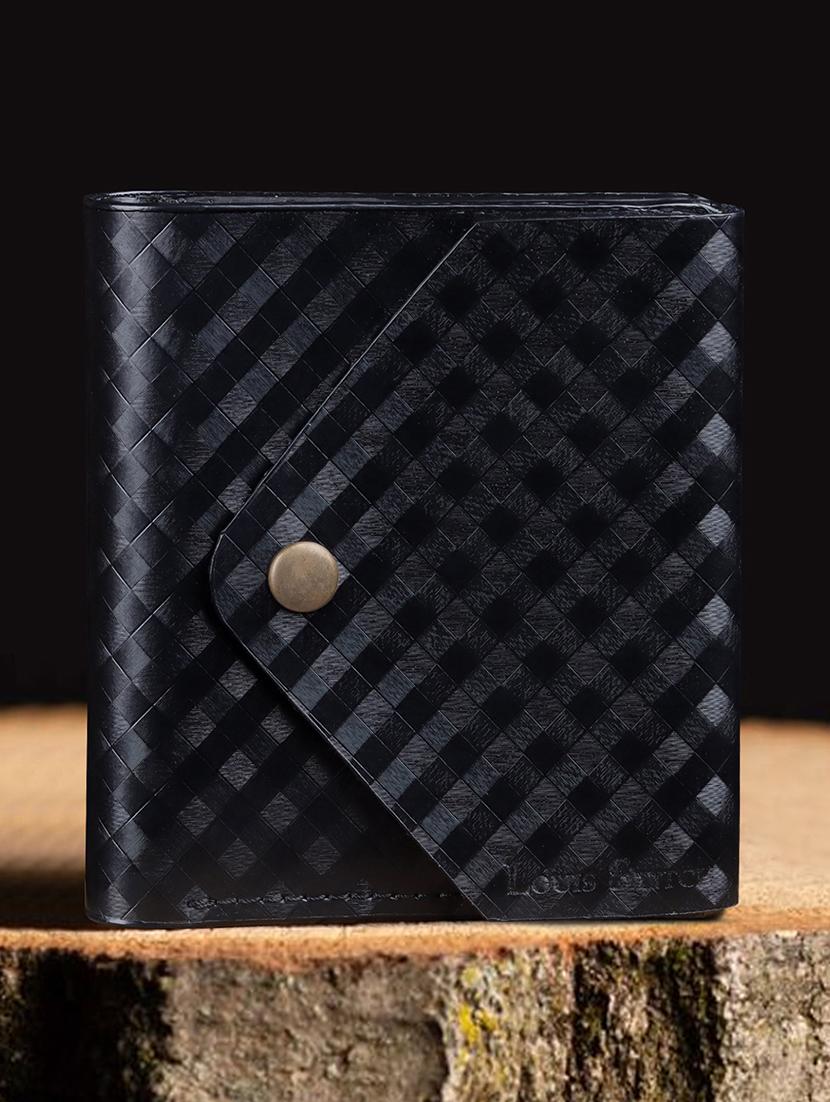 men black textured leather wallet - 21966120 -  Standard Image - 1