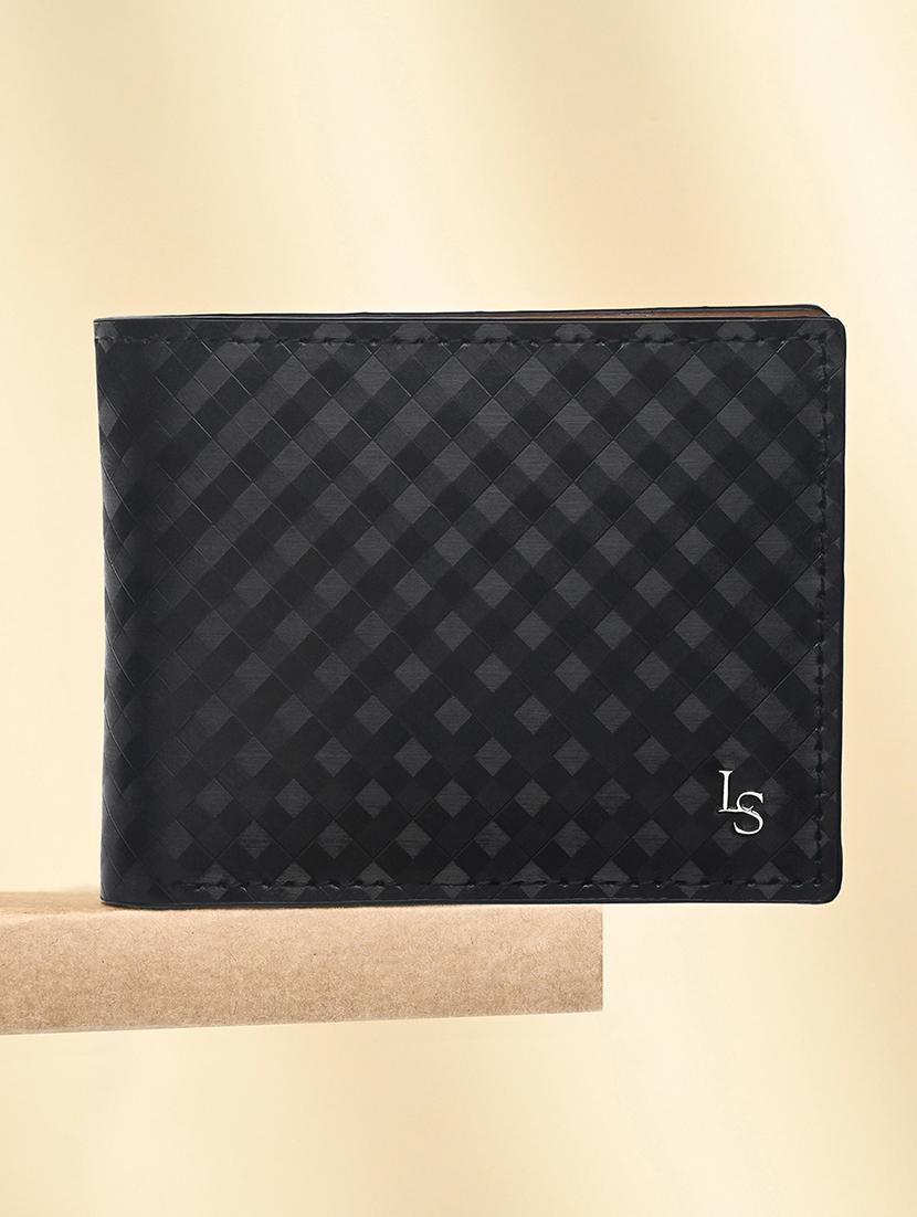 men black textured leather wallet - 21966124 -  Zoom Image - 0