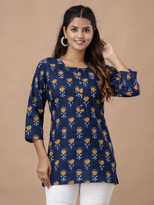 women printed three quarter sleeve straight kurti - 21966187 - Standard Image - 0
