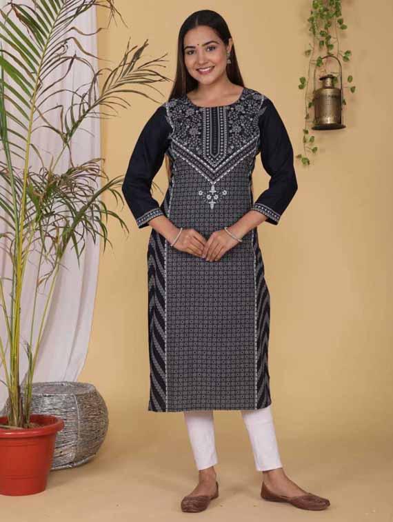 women three quarter sleeve straight kurta - 21966647 - Zoom Image - 0