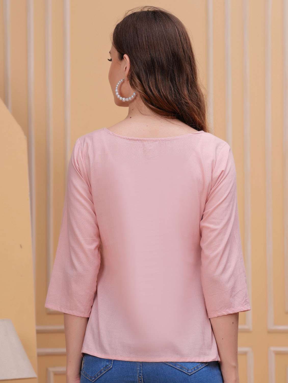 women three quarter sleeve straight kurti - 21966697 - Standard Image - 4