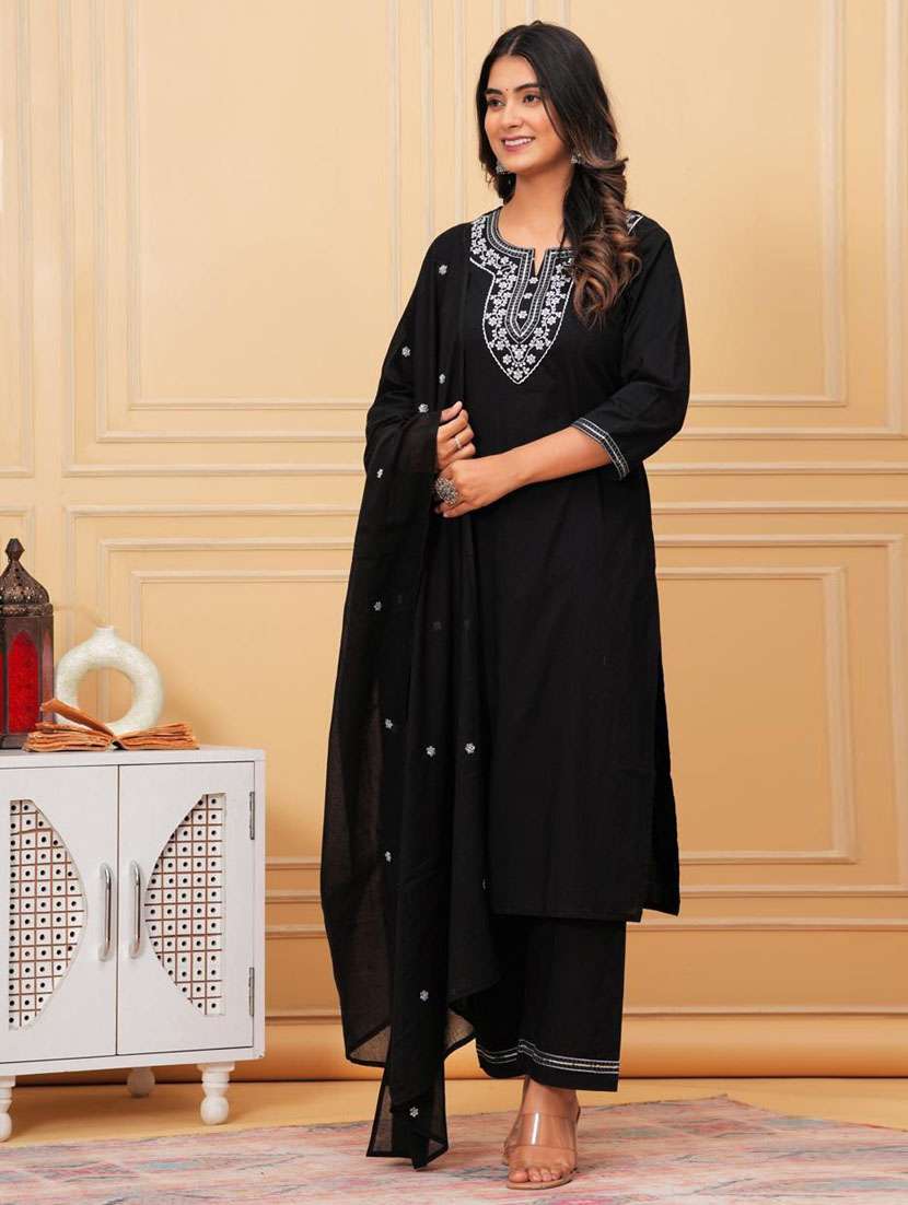 women three quarter sleeve kurta pant with dupatta set - 21966721 - Standard Image - 1