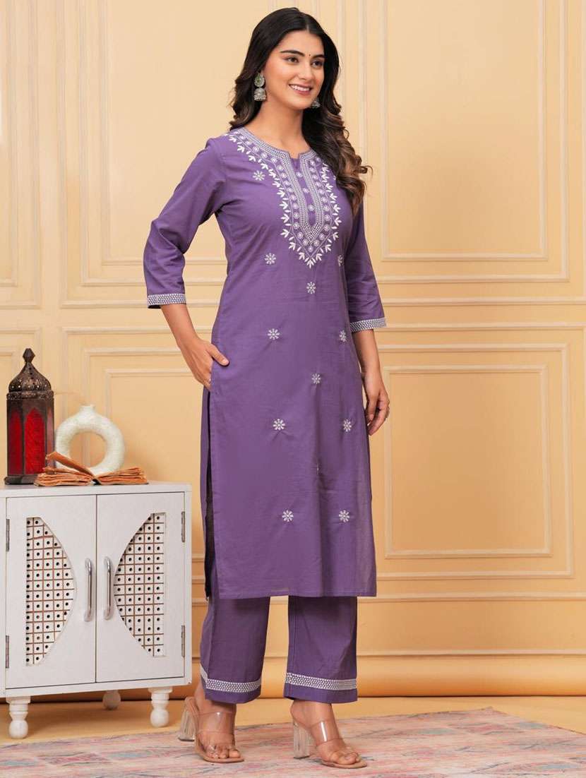 women three quarter sleeve kurta pant with dupatta set - 21966736 - Standard Image - 1