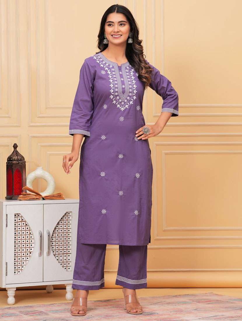 women three quarter sleeve kurta pant with dupatta set - 21966736 - Standard Image - 4