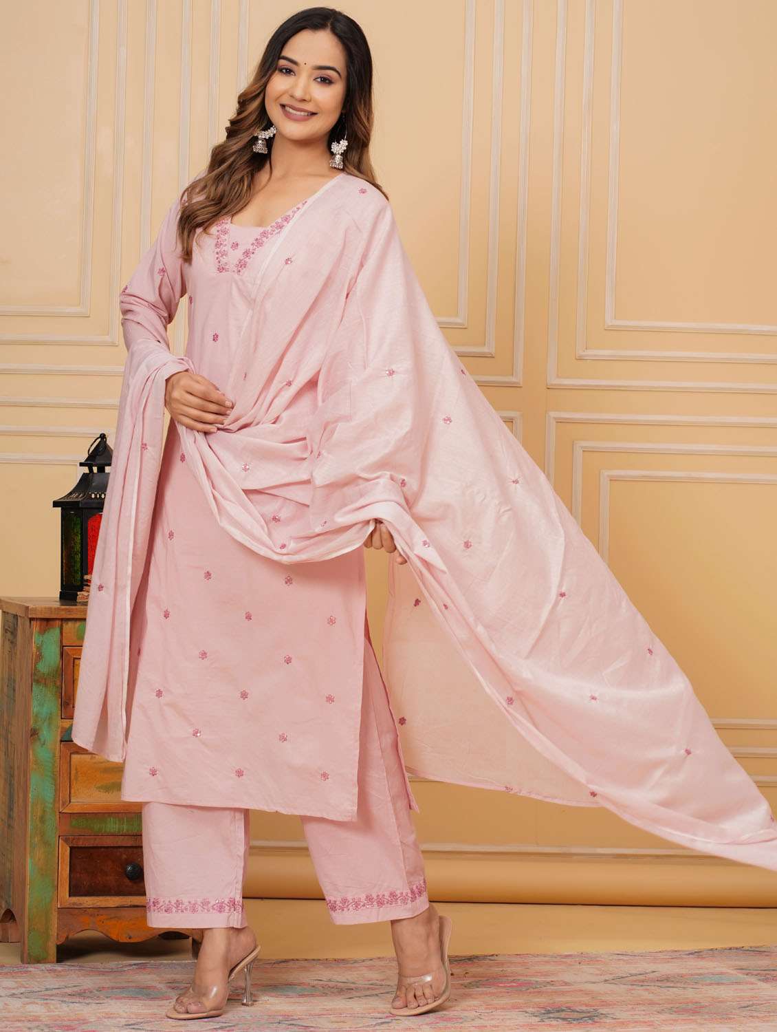 women three quarter sleeve kurta pant with dupatta set - 21966741 - Standard Image - 4