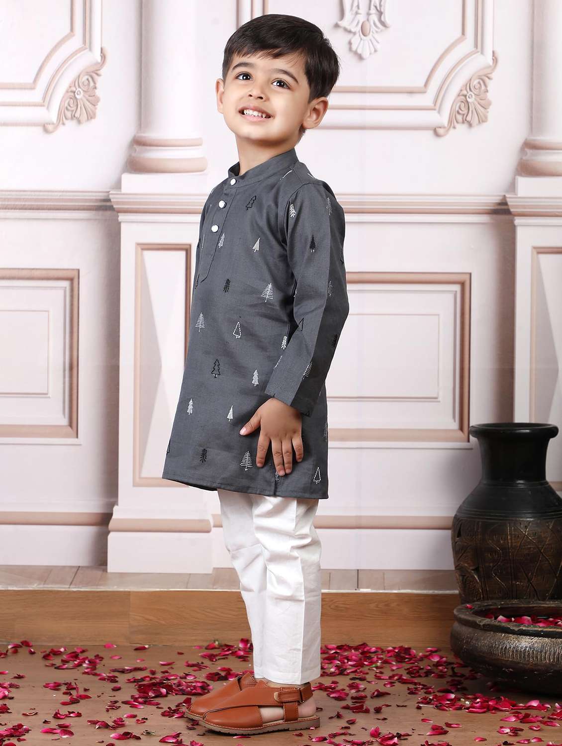 boys printed long sleeve kurta and pyjama set