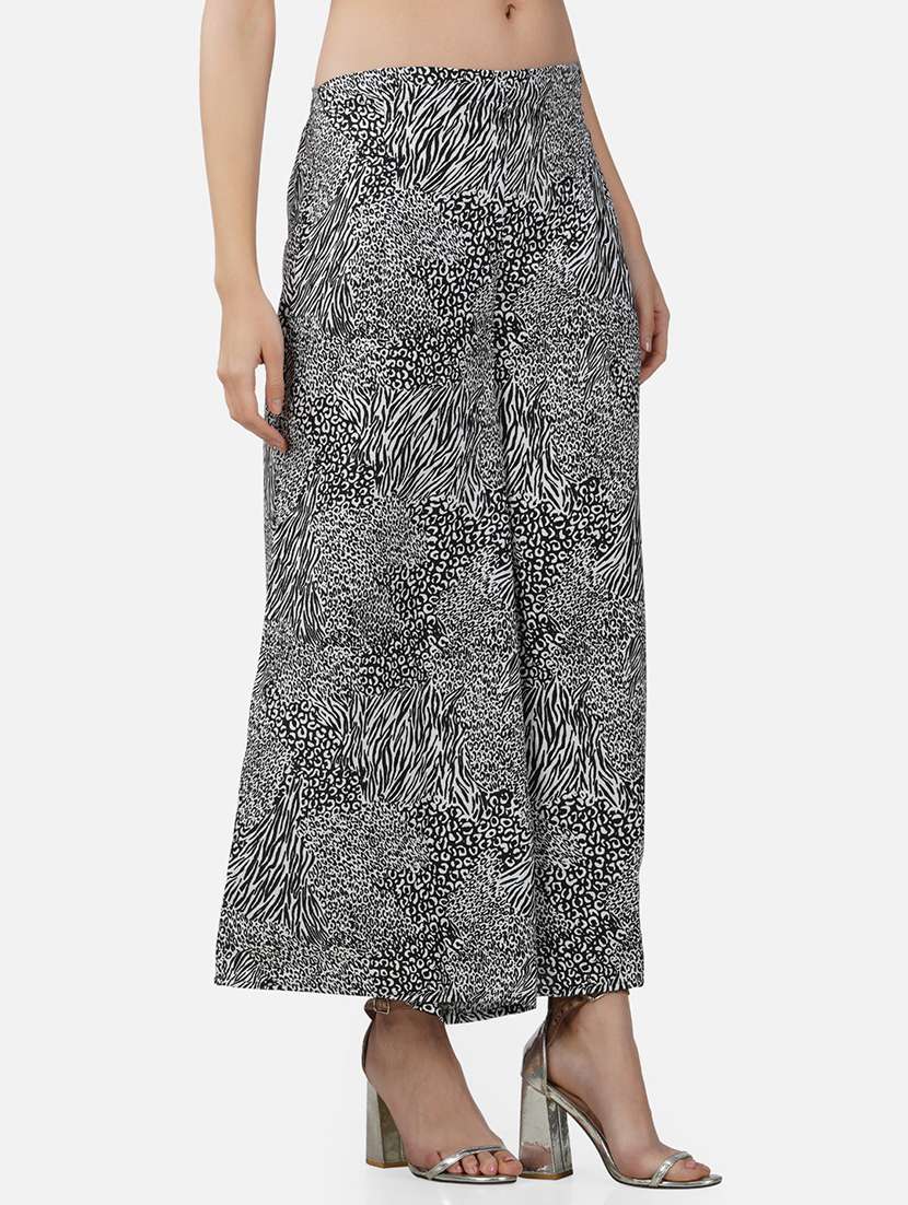 women floral printed mid rise flared palazzo - 21967043 -  Standard Image - 1