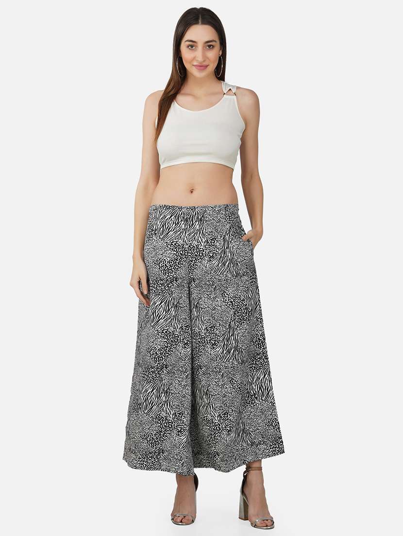 women floral printed mid rise flared palazzo - 21967043 -  Standard Image - 4