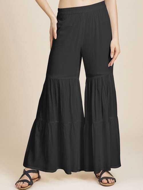 women black solid mid rise sharara