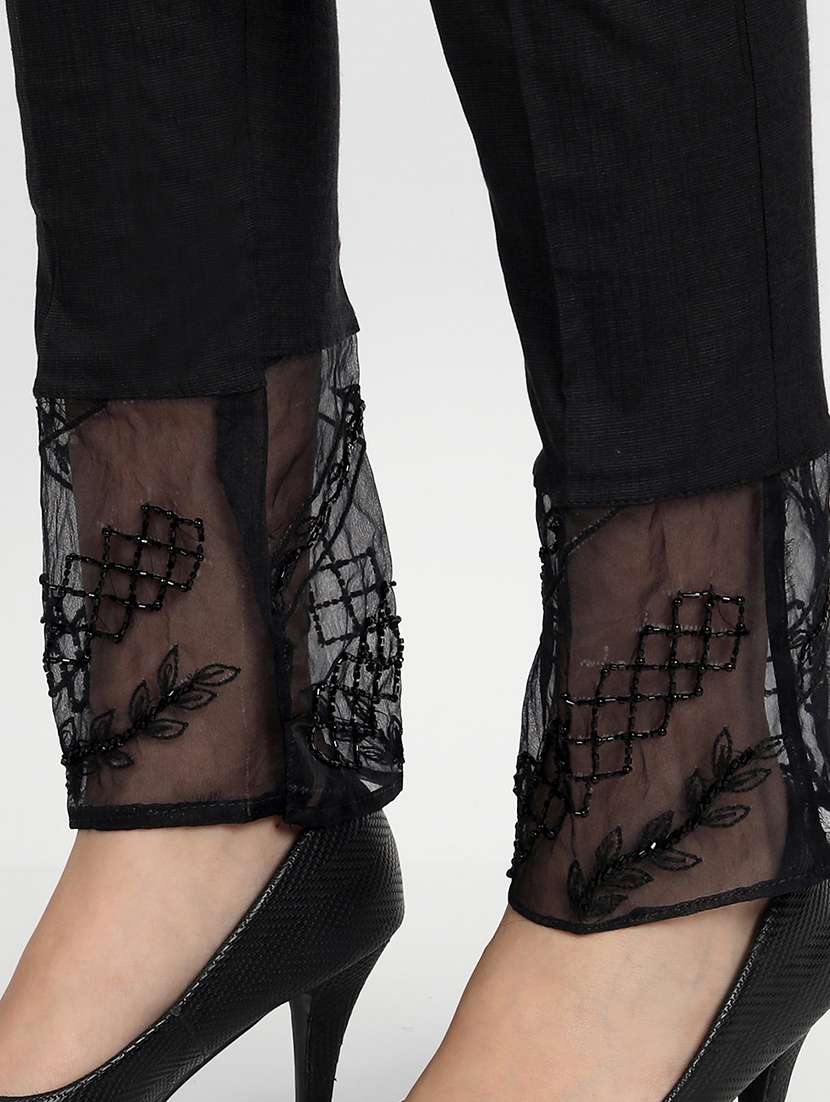 women solid regular fit tapered pant  - 21967093 -  Standard Image - 4