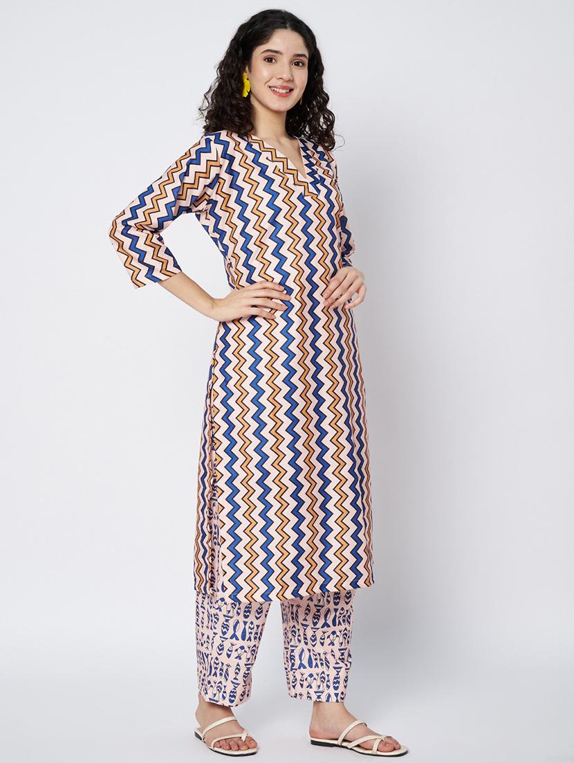 women three quarter sleeve kurta pant with dupatta set - 21967106 - Standard Image - 1