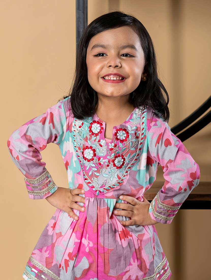 girls floral print long sleeve kurta and pant set - 21967199 -  Standard Image - 4