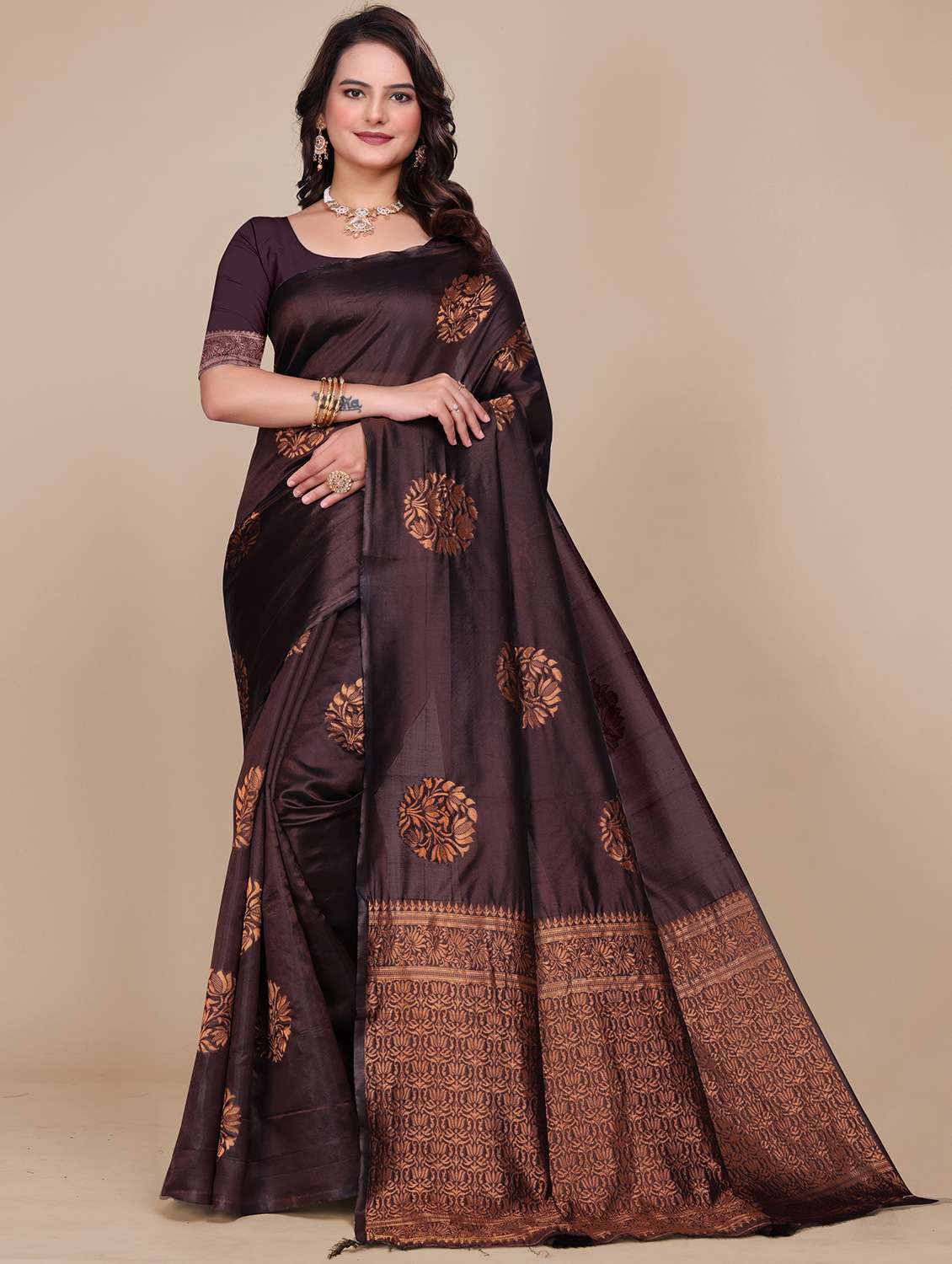 women self design banarasi saree with blouse - 21967239 -  Standard Image - 1