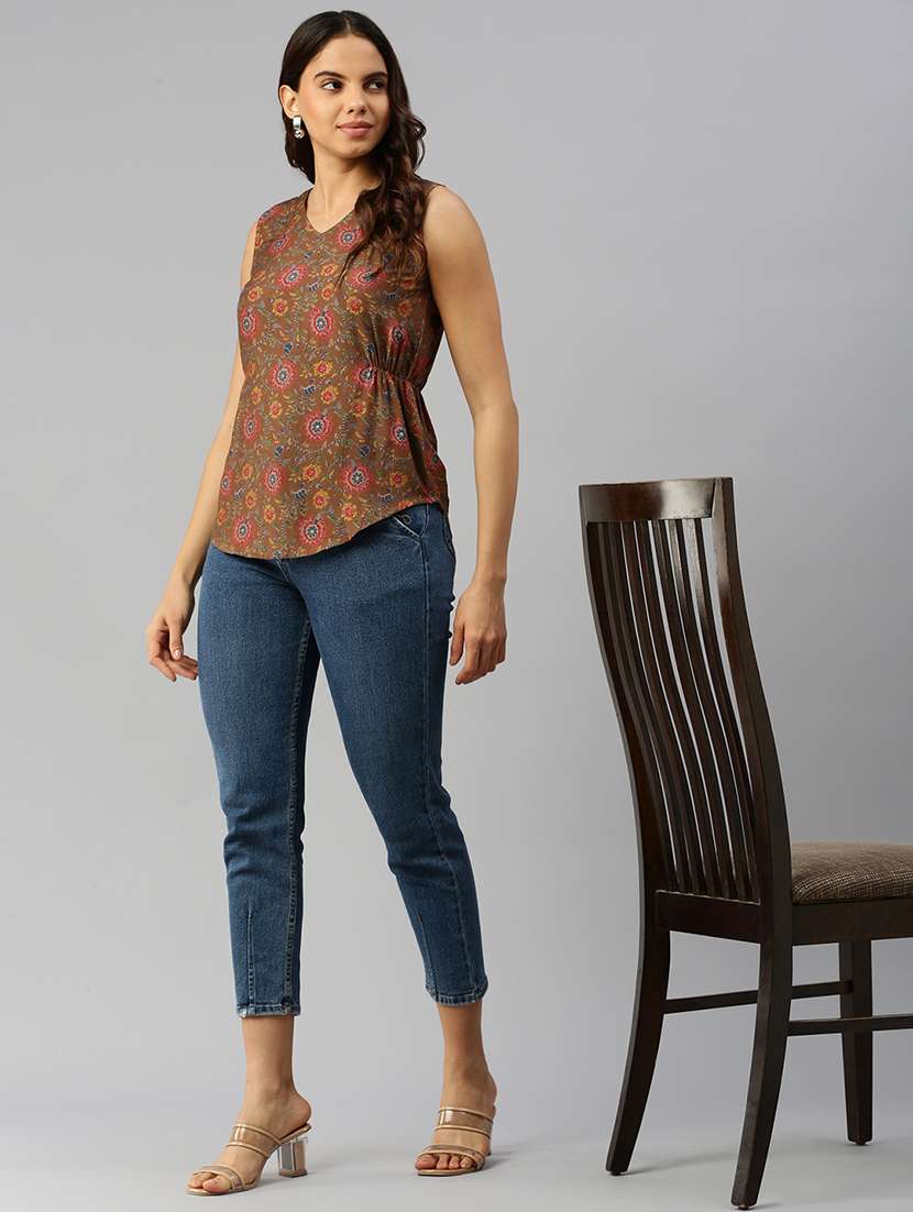 women brown printed sleeveless short kurti - 21967250 -  Standard Image - 4