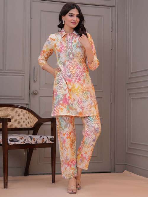 women three quarter sleeve ethnic co-ord set - 21967979 - Standard Image - 0