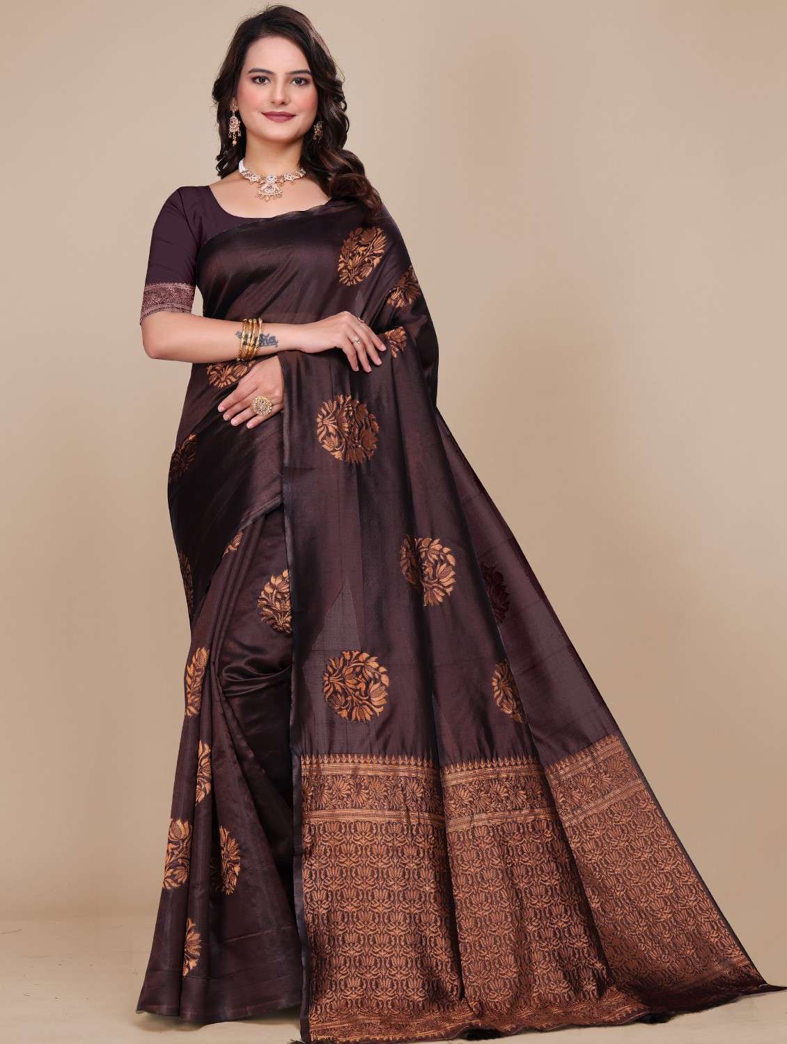 women self design banarasi saree with blouse - 21967994 -  Standard Image - 1