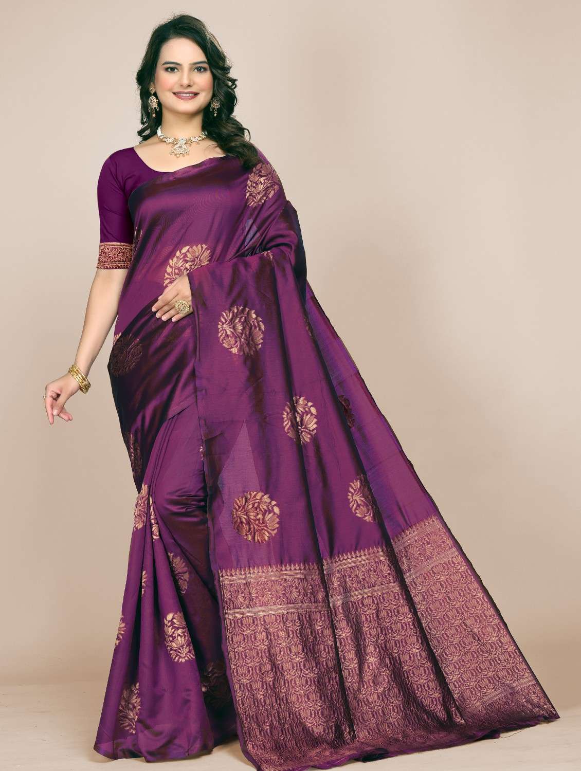 women self design banarasi saree with blouse - 21968001 -  Standard Image - 1
