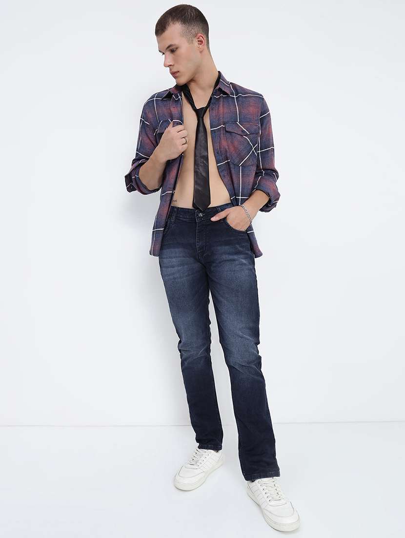 men washed low rise full length jeans - 21968059 -  Standard Image - 4