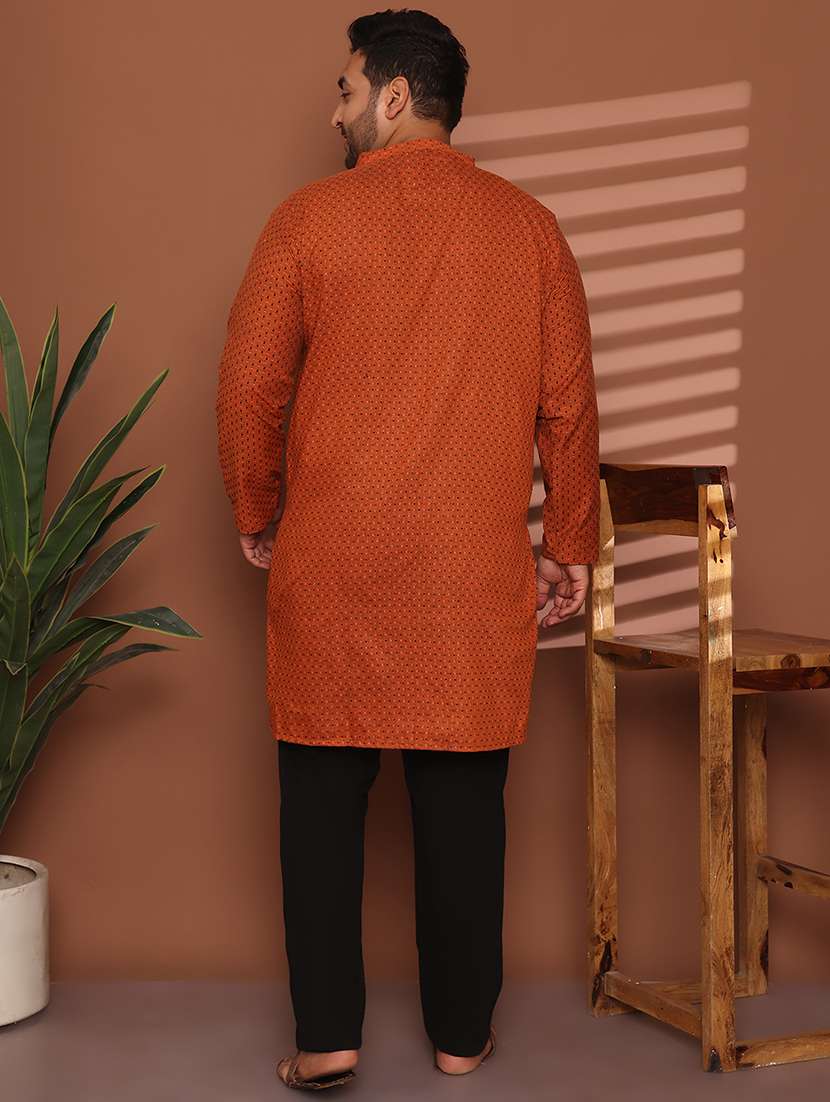 men self design mandarin neck long kurta - 21968178 - Standard Image - 4