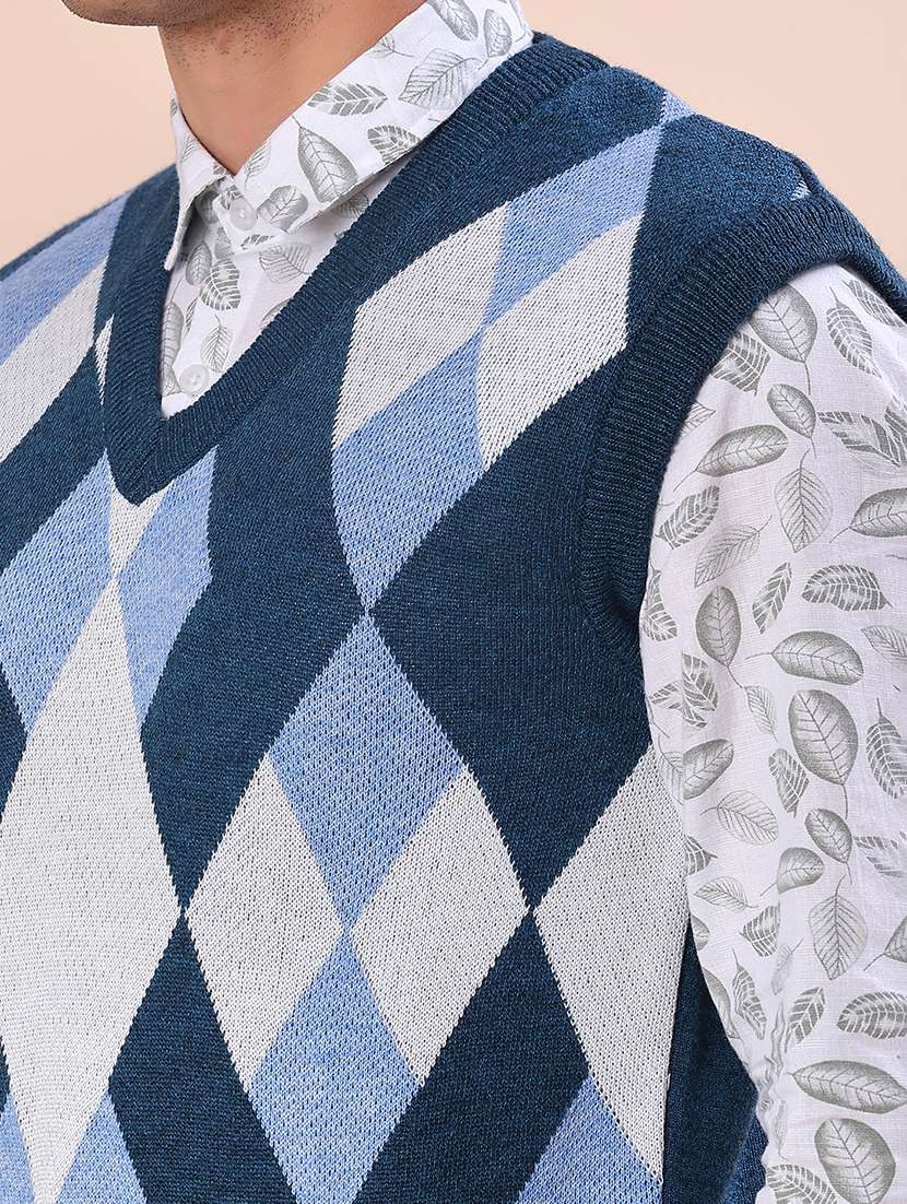 men checkered sleeveless regular fit pullover - 21968377 -  Standard Image - 4