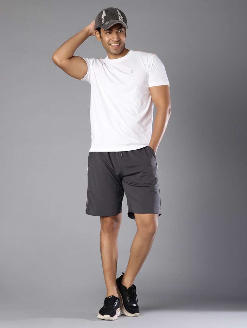 men solid mid rise sport shorts - 21968436 -  Standard Image - 4