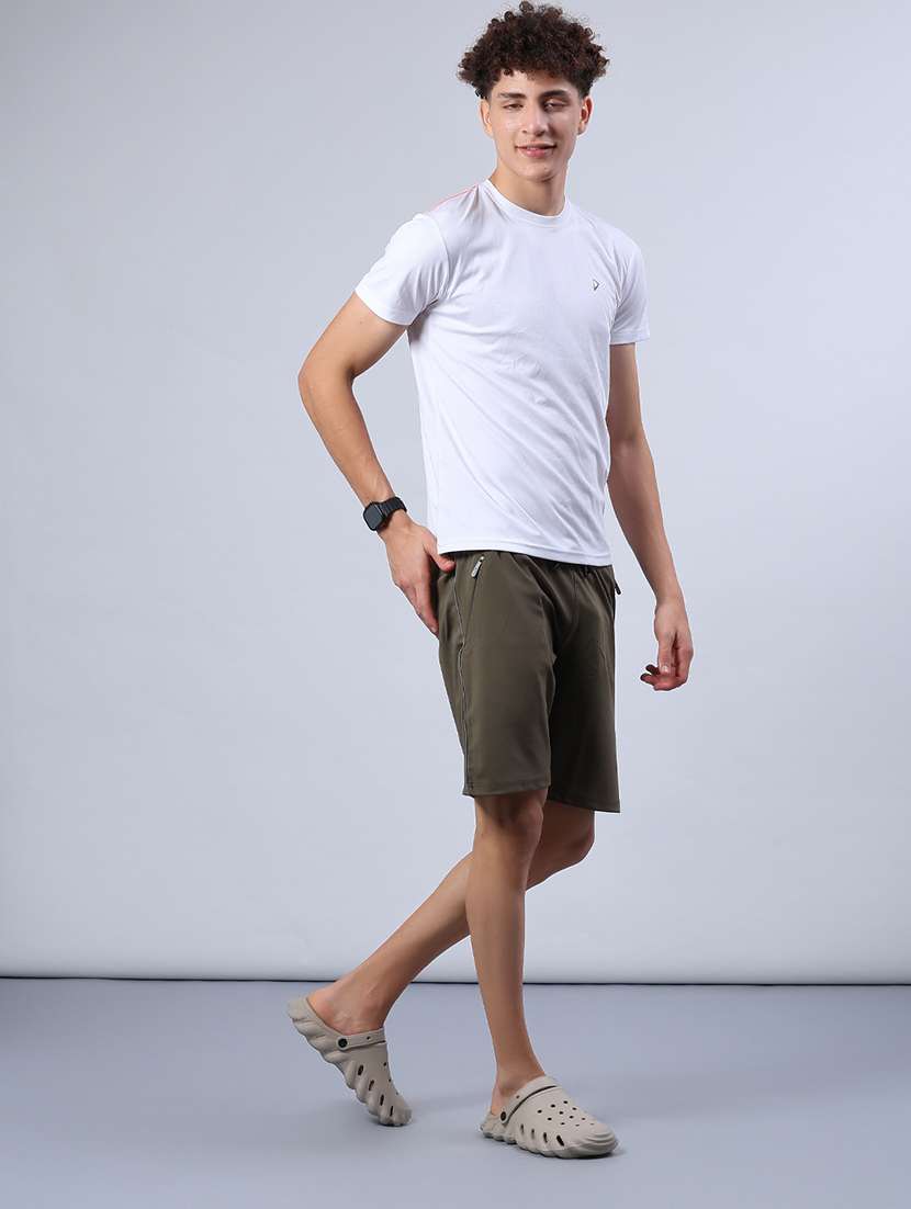 men solid mid rise sport shorts - 21968441 -  Standard Image - 4
