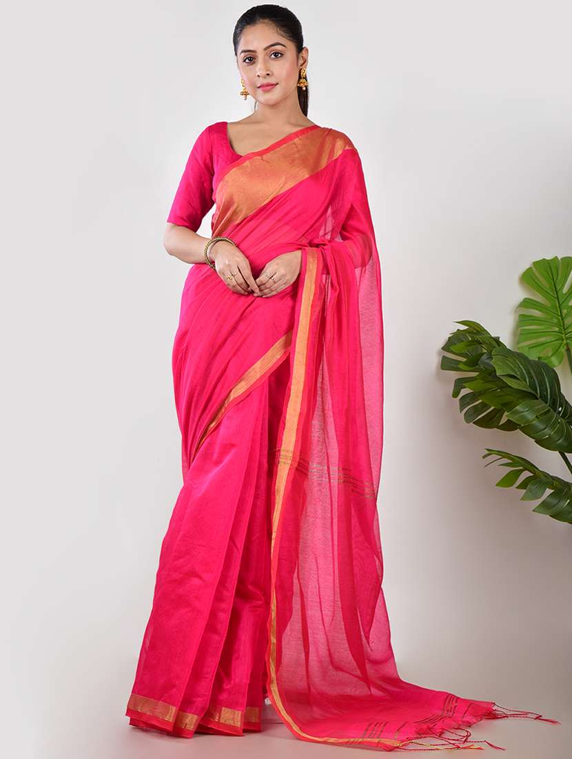 women solid with bordered saree with blouse