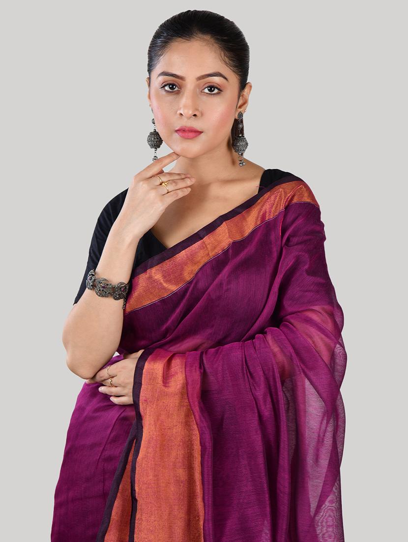 women solid with bordered saree with blouse - 21968617 - Standard Image - 4