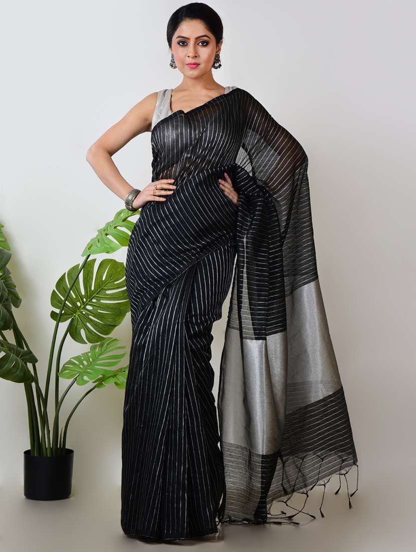 women striped printed saree with blouse - 21968632 - Standard Image - 1