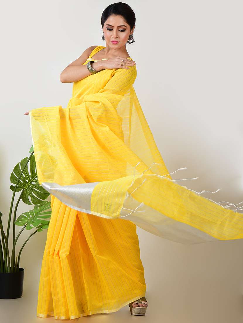 women striped printed saree with blouse - 21968633 - Standard Image - 1