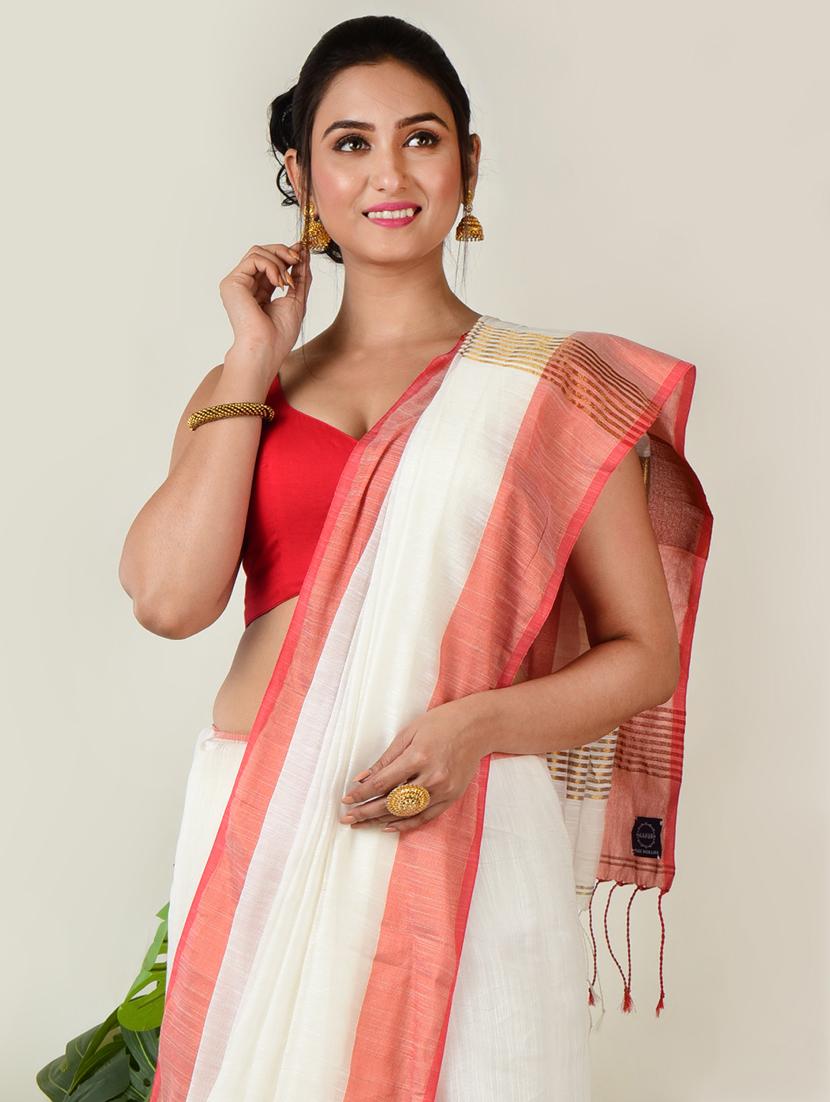 women solid with bordered saree with blouse - 21968638 - Standard Image - 4