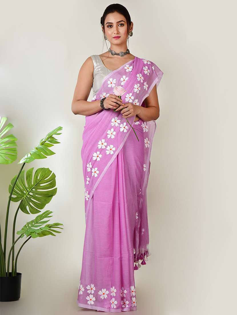 women floral bordered saree with blouse