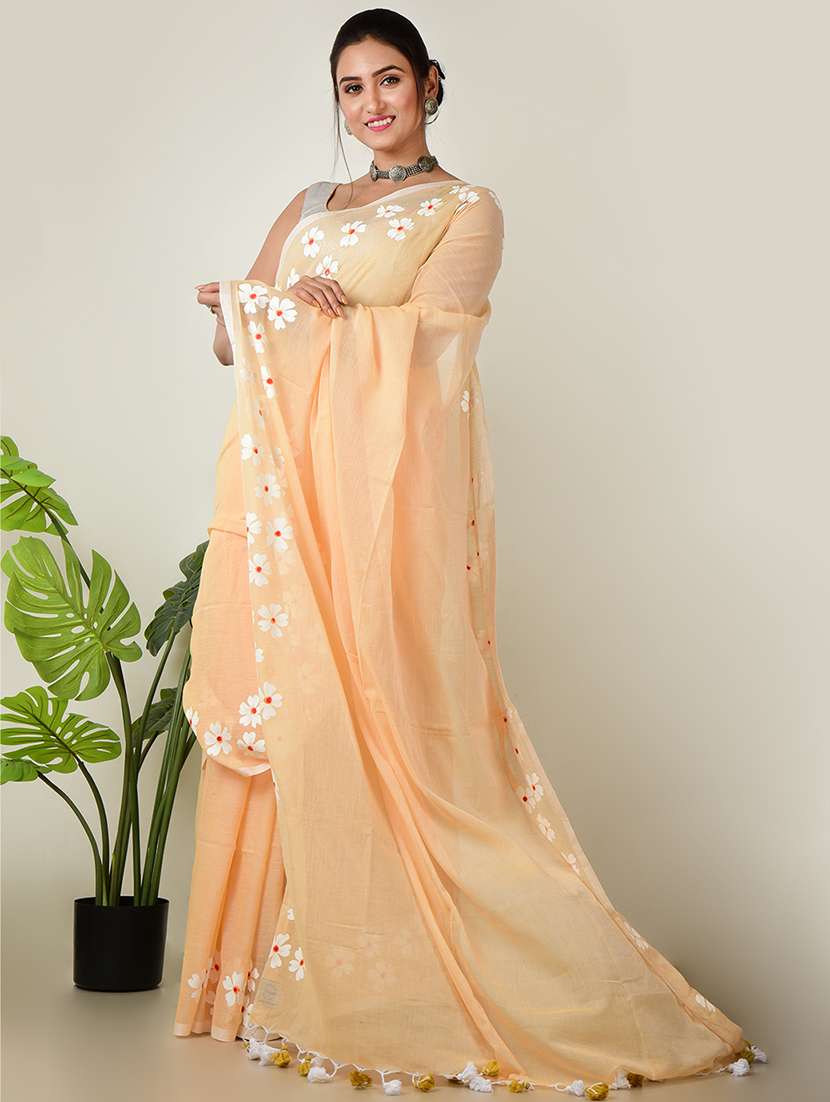 women floral bordered saree with blouse - 21968642 - Standard Image - 1
