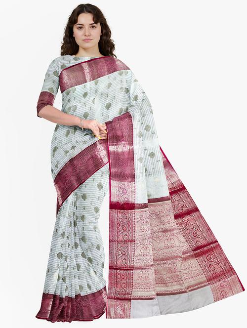 women self design bordered saree with blouse - 21968715 - Standard Image - 0