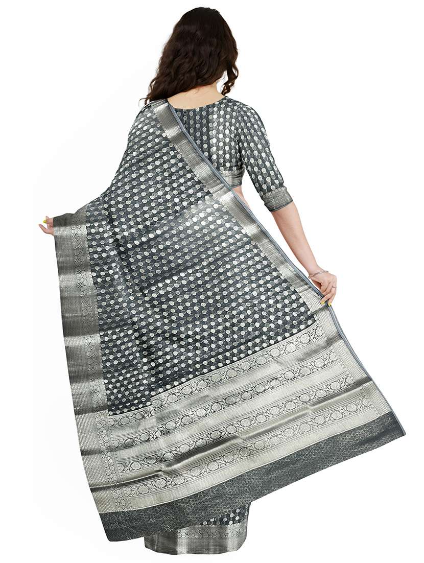 women self design bordered saree with blouse - 21968726 -  Standard Image - 1