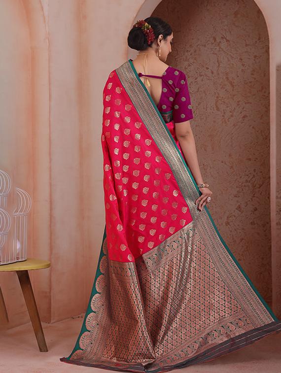 women self design banarasi saree with blouse - 21968758 - Standard Image - 1