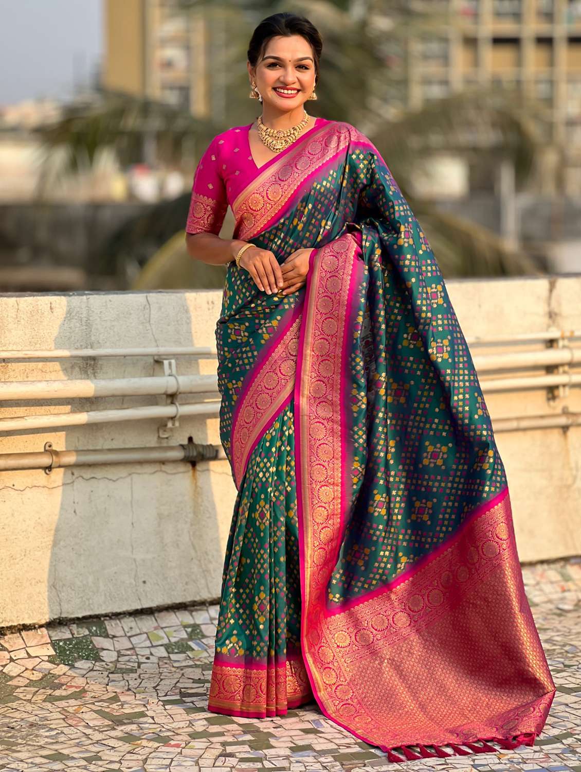 women self design patola saree with blouse