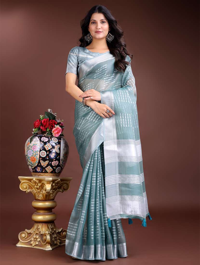 women self design bordered saree with blouse - 21969110 -  Standard Image - 1