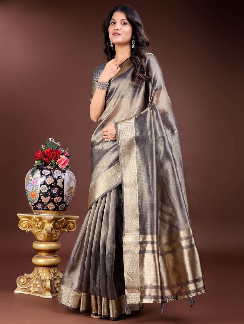 women solid with bordered saree with blouse - 21969149 -  Standard Image - 1