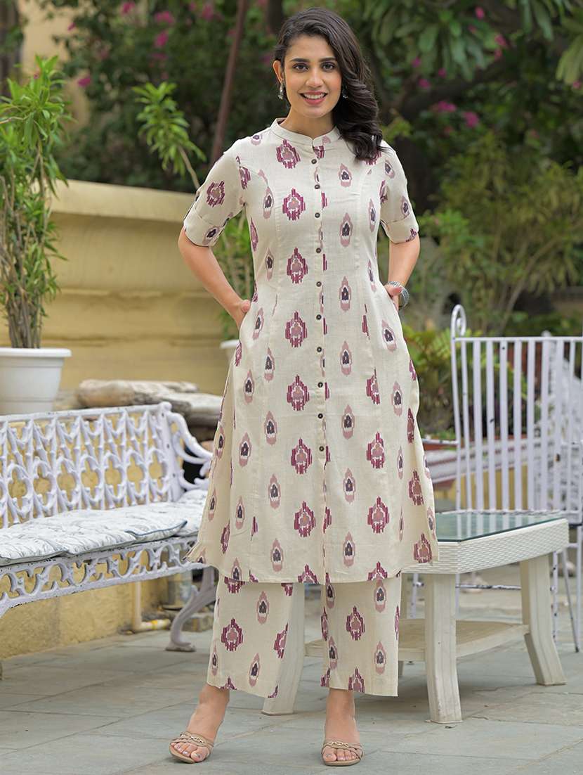 women off white roll up sleeve kurta pant set - 21969213 -  Standard Image - 4