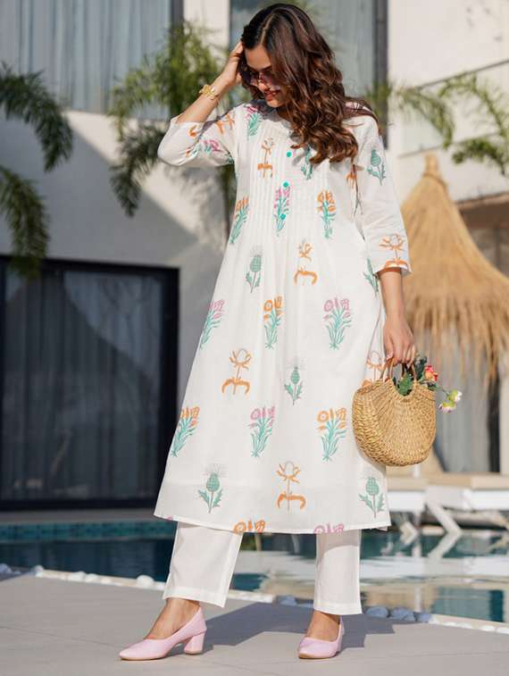 women three quarter sleeve kurta pant set - 21969650 - Standard Image - 1