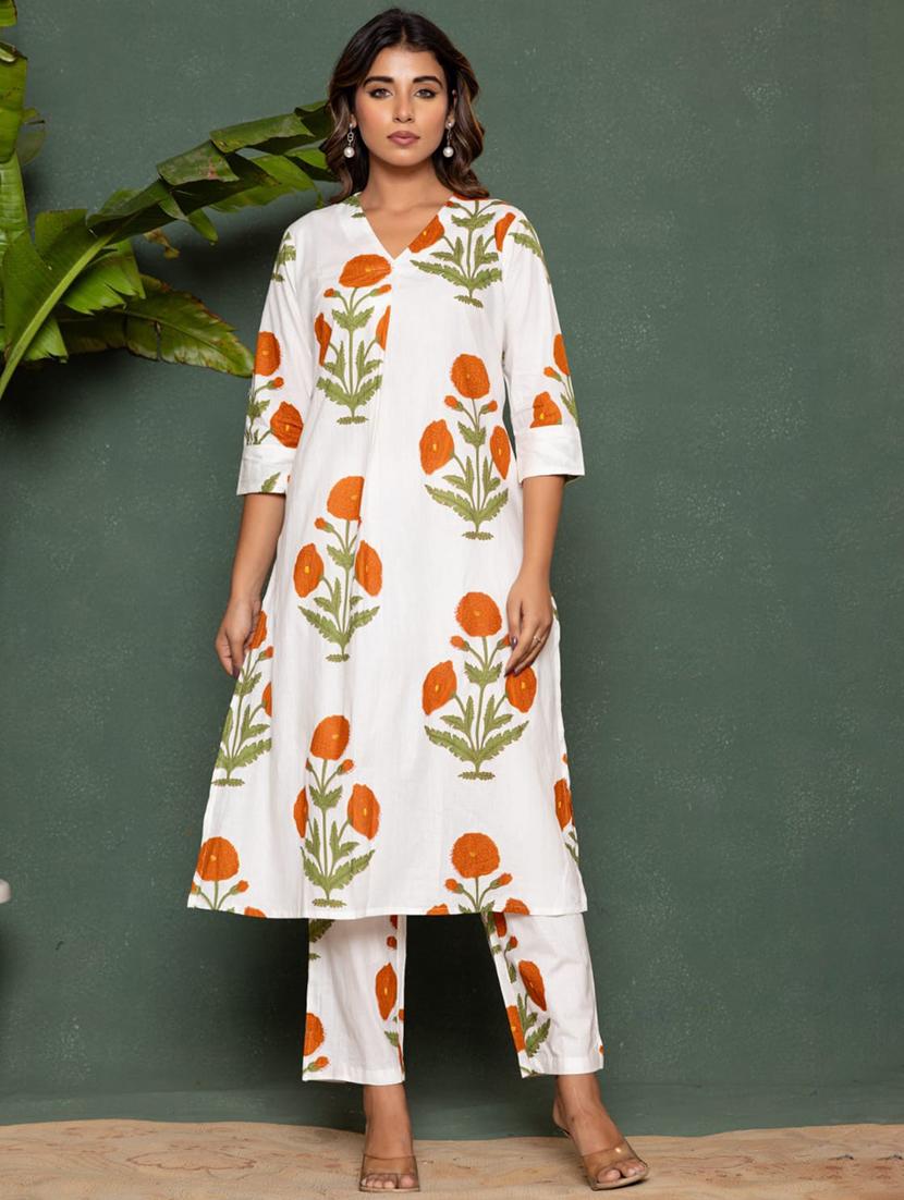 women floral three quarter sleeve kurta pant set - 21969771 - Zoom Image - 0