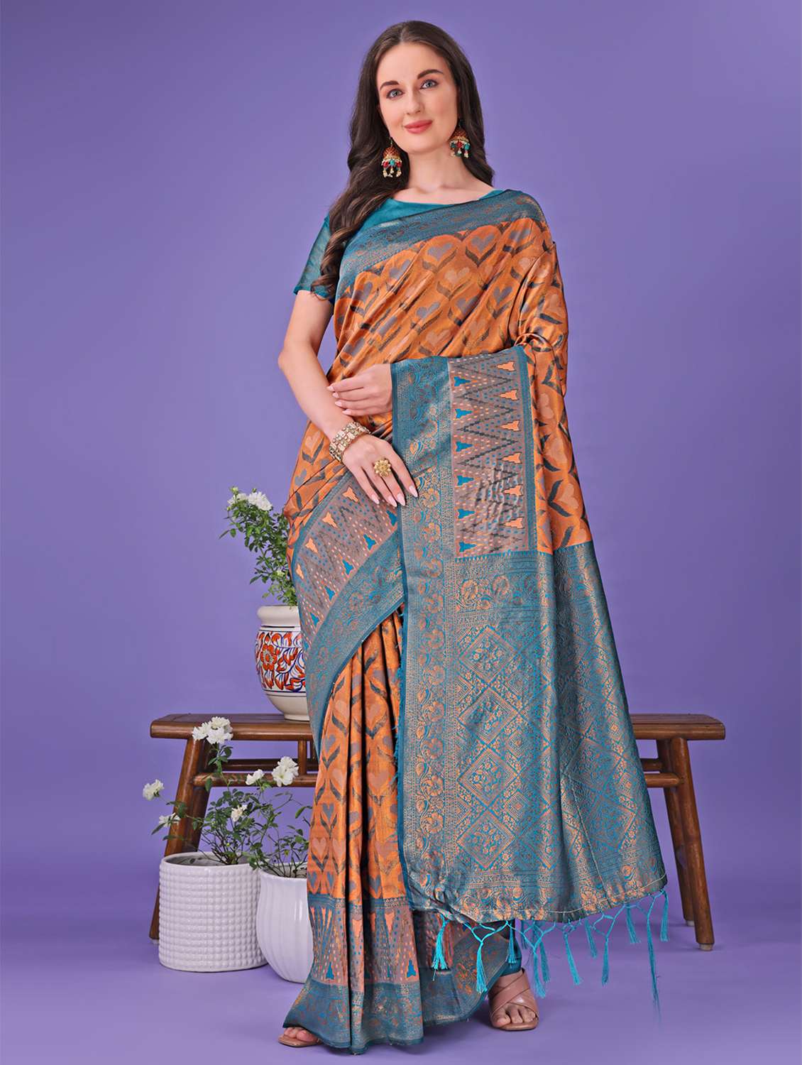 women self design banarasi saree with blouse